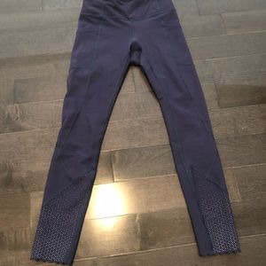 Lululemon Tight Stuff tights size 2